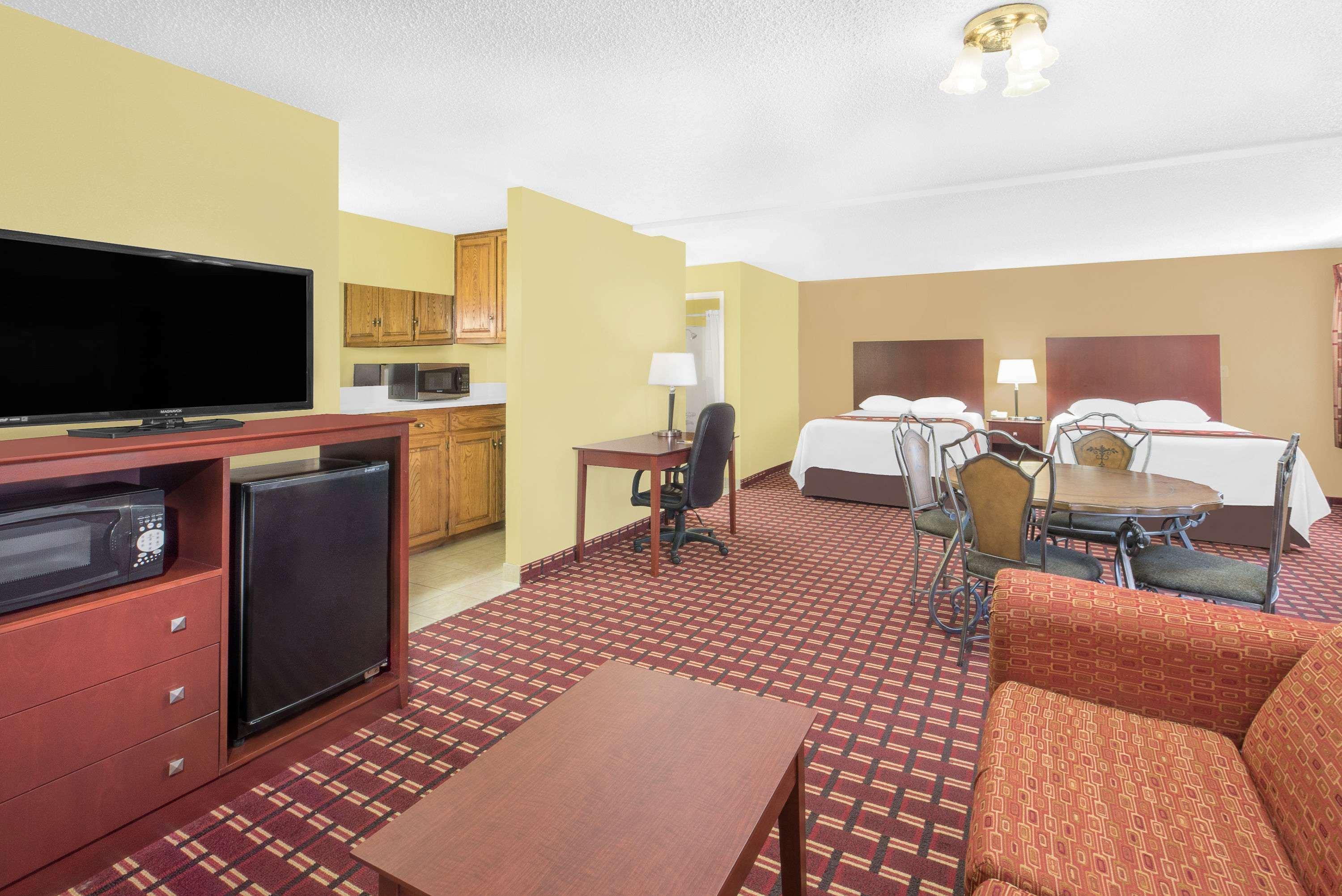 Super 8 By Wyndham Kerrville Tx Zewnętrze zdjęcie
