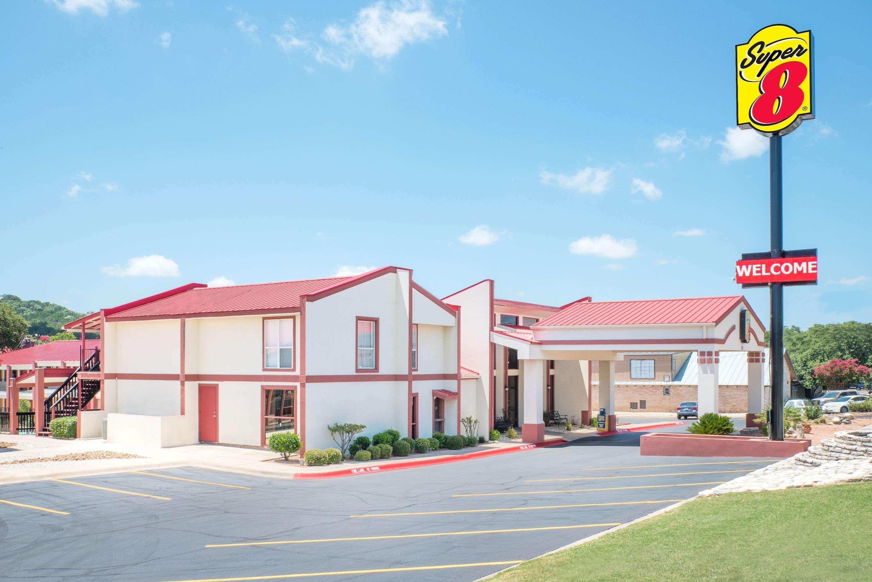 Super 8 By Wyndham Kerrville Tx Zewnętrze zdjęcie